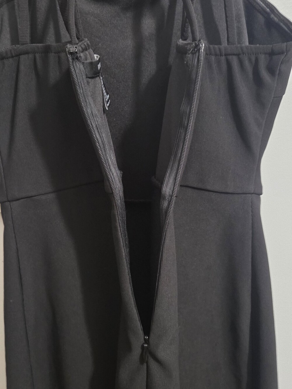 Forever 21 - Black Strappy Neck Sheath Dress LBD - Picture 7 of 9